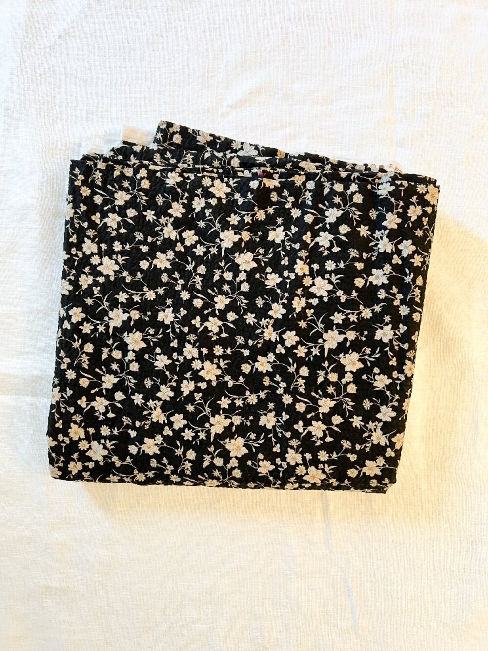 GARMENT Fabric - 5.2 yd - Vintage Floral - Crinkle Cotton